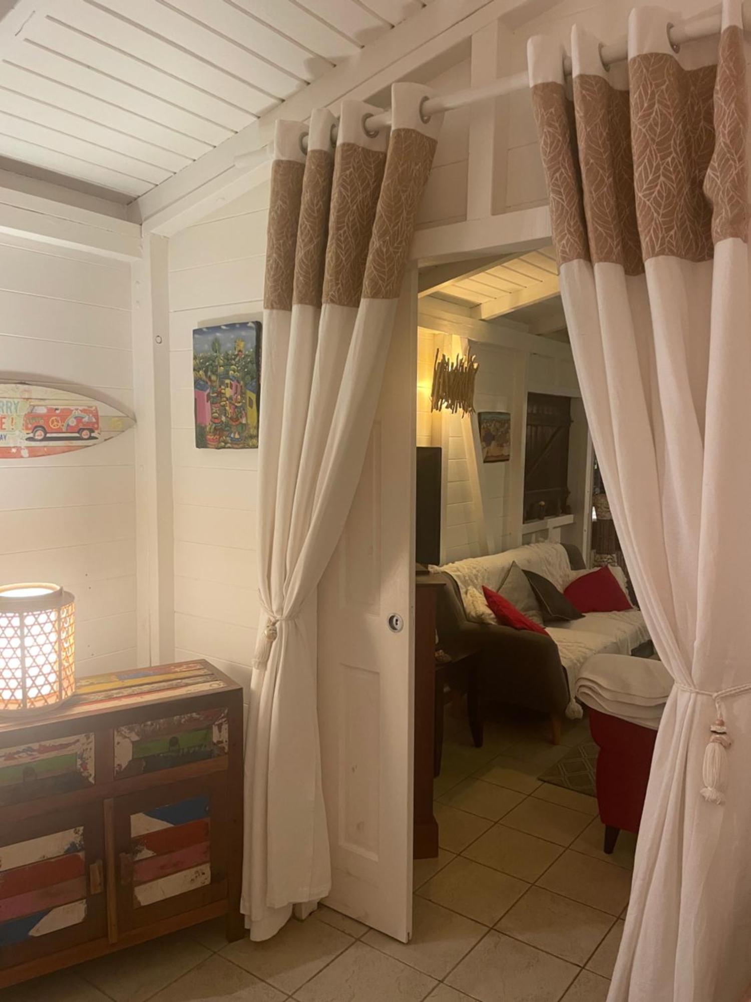 Villa Pelican Lodge Деше Экстерьер фото
